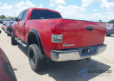 2012 Toyota Tundra Grade 5.7L V8 z USA, uszkodzony, nr VIN 5TFRY5F18CX120721